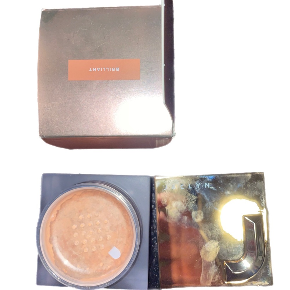 Jaclyn Cosmetics Luminous Powder